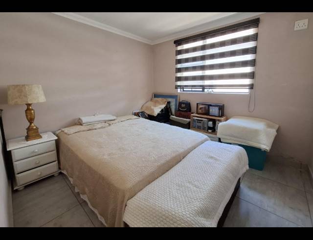 6 BEDROOM HOUSE FOR SALE IN LINMEYER